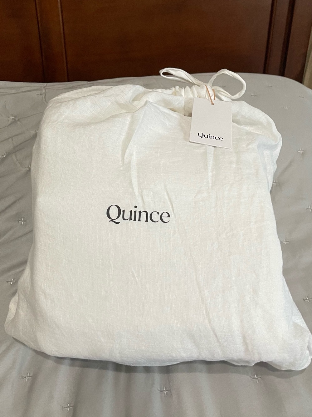 NEW Quince European Linen 4 Piece Sheet Set, Queen (White)